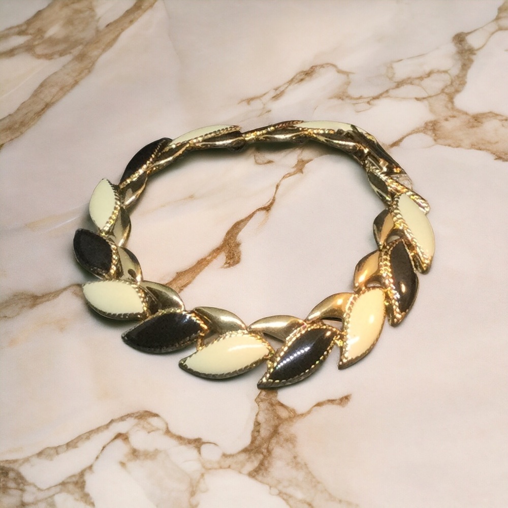 Vintage Gold Tone Black & Cream Enamel Link Bracelet